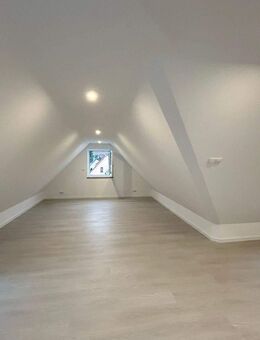 Moderne 1-Zimmer-Wohnung in der Lohrer Innenstadt - Dachgeschoss - Lohr (Main)