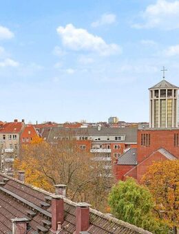 Loft-artige 2-Zimmer-Endetagenwohnung mit PKW-Stellplatz und Aufzug - Kiel