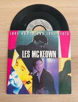 SCHALLPLATTE (Les Mc Keown - Love Hurts AND Love Heals) - Leipzig Alt-West