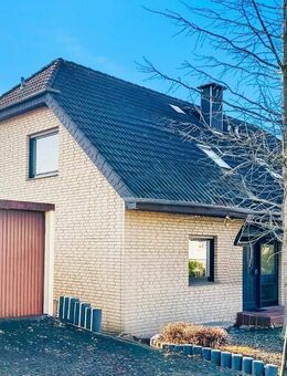 Gepflegtes Zweifamilienhaus in familienfreundlicher Lage - Löhne