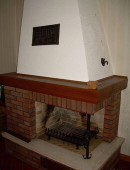 Großzügiges 1 - 2 Familienhaus mit gr. Garten in schöner Wohnlage - Ortenberg (Hessen)