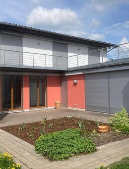 Moderner Wohnkomfort: Einfamilienhaus östlich von Leipzig - Machern