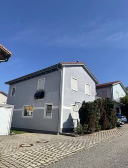 Für Kapitalanleger und Eigennutzer Wohnhaus mit Garage in Vilsbiburg/Achldorf - Vilsbiburg