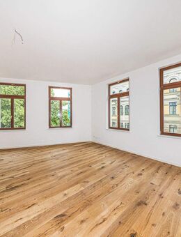 Große 5-Zimmer-Wohnung mit Süd-Balkon & 2 Bädern - Leipzig
