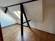 Renovierte 3-Zimmer-Dachgeschoss Eigentumswohnung in ruhiger Lage zur Selbstnutzung oder Vermietung - Gera