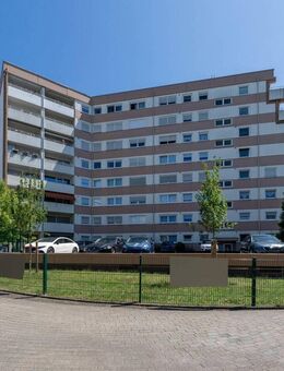 Gut geschnittene 3-Zimmer-Wohnung mit Aufzug und Balkon in zentraler Wohnlage von Lünen - Lünen