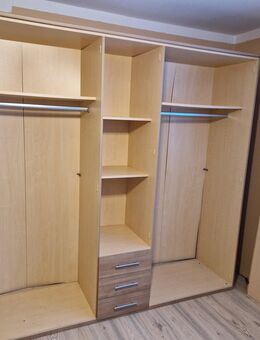 Kleiderschrank zu verschenken - Berlin Marzahn-Hellersdorf