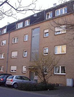 Top sanierte 3- Zimmer Dachgeschosswohnung zu vermieten - Krefeld