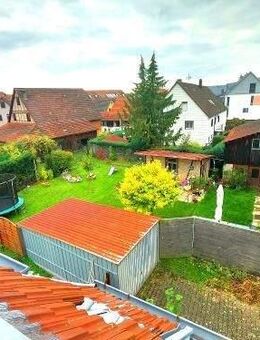 "4,5 Zimmer DG-Maisonette mit Balkon und Stellplatz" - Filderstadt Zentrum
