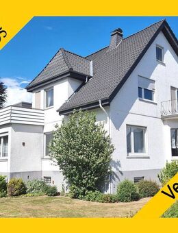 - Verkauft - Gepflegtes Zweifamilienhaus mit optionalem Bauplatz - Bünde