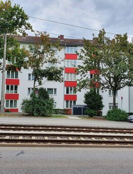 Neu Renovierte Etagenwohnung in Stuttgart - Stuttgart