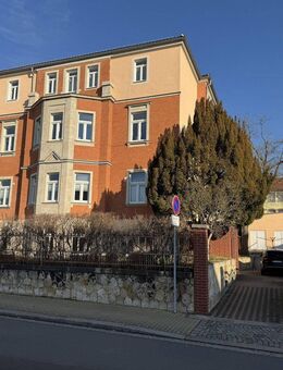 Attraktive und moderne 6-Zimmer-Wohnung in Radebeul-Ost - Radebeul