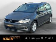 VW Touran, 2.0 TDI Highline 150PS |||, Jahr 2022 - Öhringen