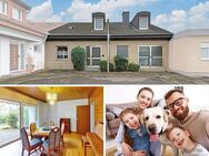 PHI KÖLN - Für Best Ager und junge Familien gleichermaßen: Aufgestockter Bungalow in Bergheim - Bergheim (Nordrhein-Westfalen)