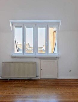 VORDERHAUS 4.OG / SÜDAUSRICHTUNG / BALKON / ALTBAU - Berlin