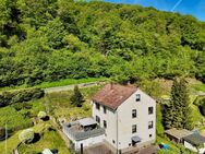 Schlangenbad-Niedergladbach: Ein 2-Familienhaus in Waldrandlage mit Potential! - Schlangenbad