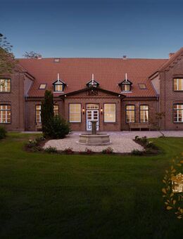 Top renovierte Altbauwohnung mit Blick auf die Kossau! - Rantzau