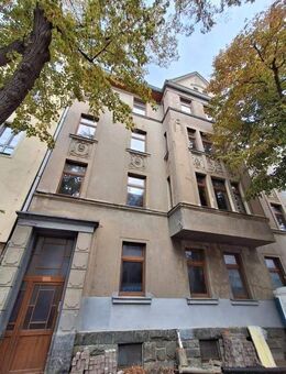 Objekt-Nr.: 12525 - unsaniertes entkerntes Mehrfamilienhaus wartet auf Sanierung in Plauen - Plauen