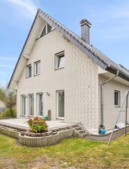 Familientraum in zentraler Lage von Schloß Holte-Stukenbrock - Schloß Holte-Stukenbrock