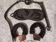 Blindfolded 😷 mit 😎 Augenmaske benutzen lassen - Bruchsal