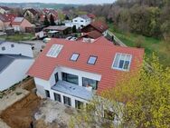 Wunderschöne 2 Zi-Dachgeschoss Wohnung mit Loggia - Mengkofen