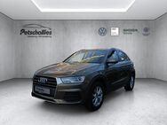 Audi Q3, 2.0 TDI design quattro, Jahr 2015 - Hamburg