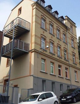 TOP 2-Raum Maissonette Wohnung mit FBH, großen Balkon und Einbauküche - Reichenbach (Vogtland)