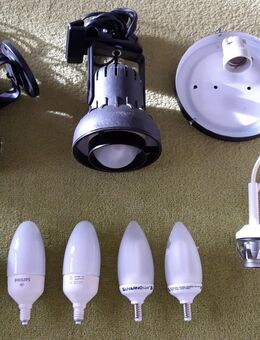 Strahler / Spots / Lampen mit Stecker, Schalter, Leuchtmittel, Lampenfassungen - Ehra-Lessien
