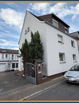 "Wohnen und Arbeiten in Koblenz-Lay: Wohnhaus mit Gewerbemöglichkeiten" - Koblenz