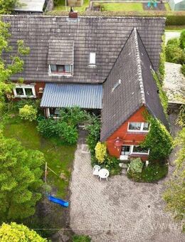 Geräumiges Wohnhaus und fast 1.900 m² Naturgrundstück in Sackgassenlage - Moormerland