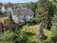 Großzügiges Einfamilienhaus in gefragter Lage von Rosbach mit großem Garten und Weitblick - Rosbach (Höhe)