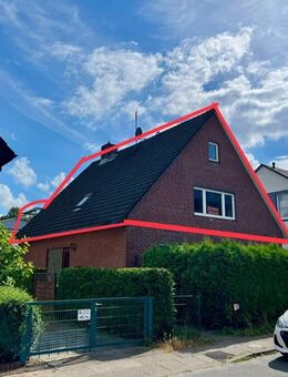 Dachgeschoss-Maisonette in Zweifamilienhaus mit Garage und Gartenfläche - Hamburg