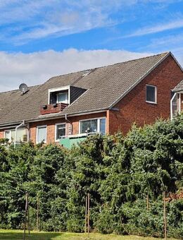 *Gemütliche Wohnathmosphäre im Dachgeschoss* * Ideal für Singles oder Paare* - Elmshorn