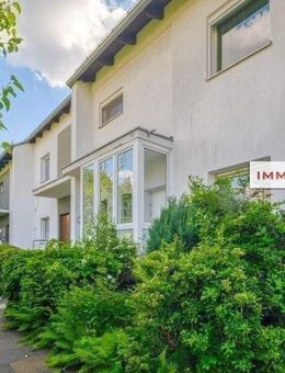 IMMOBERLIN.DE - Top-Familienlage: Komfortables Reihenhaus mit Südwestgarten - Berlin