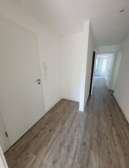Attraktive 2,5-Zimmer-Kernsanierte-Wohnung - Ludwigsburg