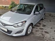 Hyundai i20, Automatik 139 mtl Style, Jahr 2014 - Rheurdt