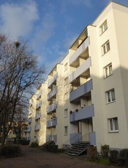 * in Sanierung * Flussviertel * 01.02.26 * - Halle (Saale)