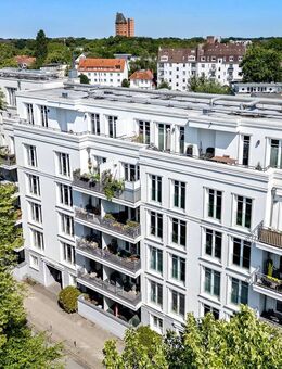 Neuwertige Penthouse Wohnung mit 3 m Deckhöhe im Herzen und Zentrum von Eimsbüttel - Hamburg