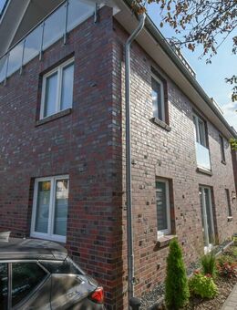 5748 - Attraktive Dachgeschosswohnung mit Loggia & EBK! - Oldenburg