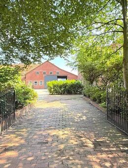 Barnstorf - stilvoller 3 Seiten Resthof mit altem Baumbestand zu verkaufen - Barnstorf