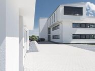 Freistehendes modernes Bürogebäude mit luxuriöser Penthousewohnung provisionsfrei zu verkaufen - Villingen-Schwenningen