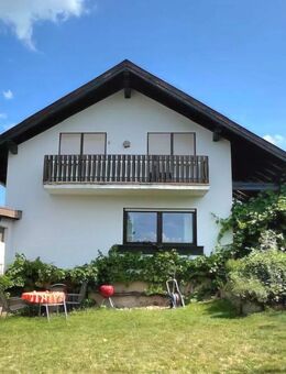 Homburg! Freistehendes, Komforthaus mit Balkonen, teilüberdachter Terrasse, Garten und Garage, in Homburg - Homburg