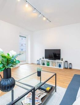 Frisch sanierte 3-ZKB mit Süd-Balkon, Keller & Speicher - Provisionsfrei - Augsburg