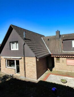 DOPPELHAUSHÄLFTE MIT ZWEI EIGENSTÄNDIGEN BEREICHEN | 161 m² WOHNFLÄCHE + 1.219 m² GRUNDSTÜCKSFLÄCHE + 8 ZIMMER | IDYLLISCH GELEGEN, WITTEN-RÜDINGHAUSE - Witten