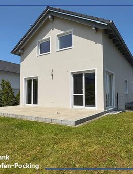 Willkommen in Ihrem neuen Zuhause: Schönes & modernes Einfamilienhaus in ruhiger Lage! - Arnstorf