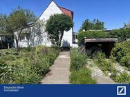 Ihr Projekt im Grünen - Sanierungsbedürftiges Haus mit Wohnrecht - Erfurt