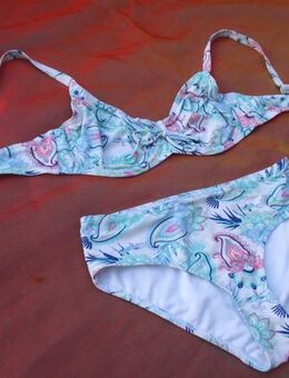 NEU ungetragen * Boho * Hippie * Festival * Paisley * Blumen * Blüten * Flower- Power * Bügel * Bikini "bpc" Gr. 38- 40/ S- M * aqua- türkis * mint- grün * rosè * - Riedlingen
