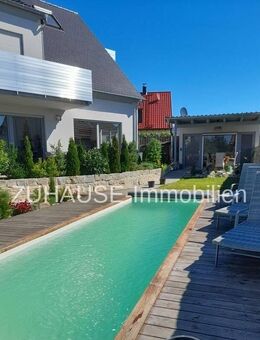 Exklusives Traumhaus mit eigenem Poolparadies - Oberschwarzach