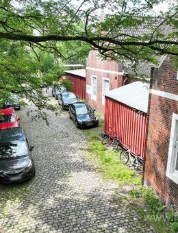 Entwicklungsobjekt: Altes Bahnhofsgebäude mit über 400 m² Nutzfläche - Westoverledingen