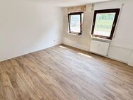 Schöne 2 ZW in gepflegtem 3 Fam.-Haus, nur 10 Minuten bis zur S 6 - Bad Vilbel
